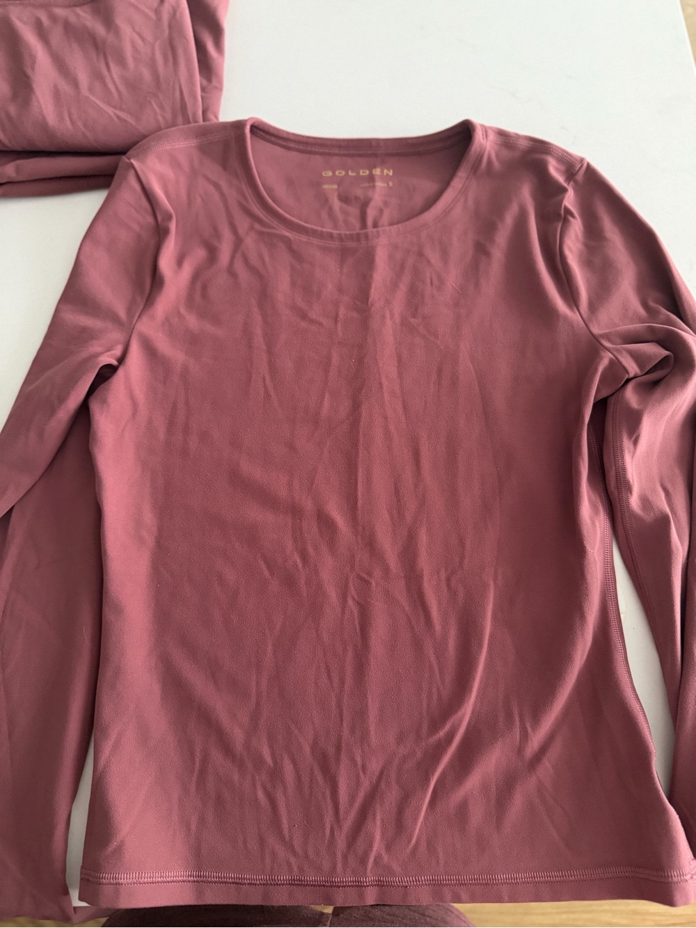 Aritzia butter essential long sleeve size small in opera rose